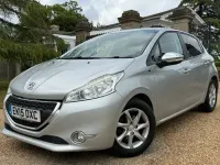 Second-hand Peugeot 208 Style 82 CP (60 kW) 2015 Argintiu Hatchback