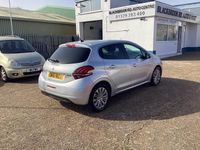 Used Peugeot 208 Allure 110 HP (80 kW) 2016 Silver Hatchback