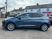Usado Ford Fiesta Titanium 100 HP (73 kW) 2019 Azul Citadino