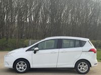 Used Ford B-MAX Zetec 90 HP (66 kW) 2014 White MPV