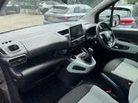Used Citroën Berlingo Feel 100 HP (73 kW) 2019 Grey MPV