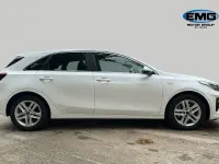 Käytetty Kia Ceed 118 HP (86 kW) 2019 Valkoinen Viistoperä