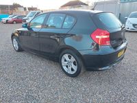 Usado BMW 118 143 HP (105 kW) 2011 Preto Citadino