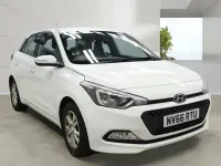 Used Hyundai i20 SE 84 HP (61 kW) 2017 White Hatchback