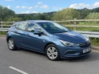Used Vauxhall Astra 110 HP (80 kW) 2017 Blue Hatchback