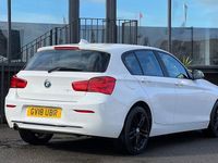 Used BMW 118 Sport Line 136 HP (100 kW) 2017 White Hatchback
