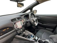 Used Nissan Leaf N-Connecta 110 kW (150 HP) 2022 White Hatchback