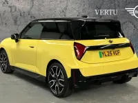 Used Mini Cooper Sport 135 kW (184 HP) 2025 Yellow Hatchback