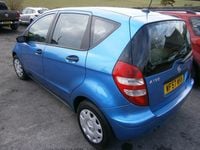 Used Mercedes A150 Classic 95 HP (69 kW) 2007 Blue Hatchback