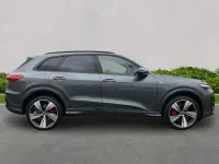 Usado Audi Q5 Advanced 204 CV (150 kW) 2025 Gris SUV