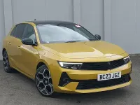 Used Vauxhall Astra Ultimate 2023 Yellow Hatchback