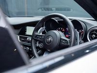 Begagnad Alfa Romeo Giulia Saloon Veloce 2022 Vit Sedan