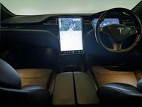 Used Tesla Model S 350 kW (476 HP) 2019 White Hatchback