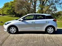 Used Hyundai i20 SE 84 HP (61 kW) 2017 Silver Hatchback
