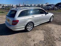 Begagnad Mercedes C180 156 HK (114 kW) 2009 Silver Kombi