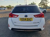 Used Toyota Auris Hybrid 2014 White Estate