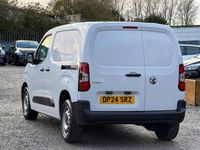 Used Vauxhall Combo S 100 HP (73 kW) 2024 White Van
