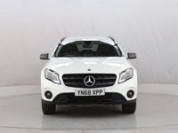 Used Mercedes GLA180 Urban 122 HP (89 kW) 2019 White SUV