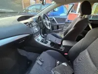Używany Mazda 3 Inclusive 105 KM (77 kW) 2010 Czarny Hatchback