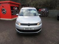 Usado VW Caddy Maxi 102 HP (75 kW) 2011 Prateado Monovolume