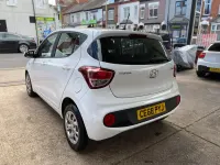 Used Hyundai i10 SE 87 HP (63 kW) 2018 White Hatchback