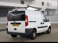 Used Fiat Doblò 85 HP (62 kW) 2008 White MPV