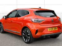 Used Renault Clio Techno 90 HP (66 kW) 2024 Orange Hatchback
