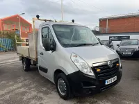 Used Vauxhall Movano 125 HP (91 kW) 2015 Silver MPV