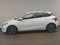 Used Hyundai i20 Premium 100 HP (73 kW) 2022 White Hatchback