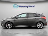 Used Ford Focus ST-Line X 140 HP (102 kW) 2017 Grey Hatchback
