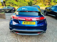 Begagnad Honda Civic Type S 98 HK (72 kW) 2011 Blå Halvkombi