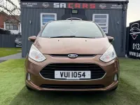 Usado Ford B-MAX Zetec 75 HP (55 kW) 2014 Dourado Monovolume