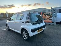 Used Citroën C1 68 HP (50 kW) 2011 White Hatchback