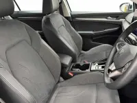 Używany VW Golf VIII Style 200 KM (147 kW) 2025 Niebieski Hatchback