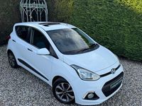 Used Hyundai i10 Premium SE 87 HP (63 kW) 2015 White Hatchback
