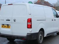 Used Vauxhall Vivaro 145 HP (106 kW) 2024 White MPV