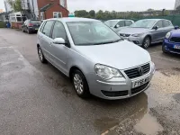 Begagnad VW Polo SE 2006 Silver Halvkombi