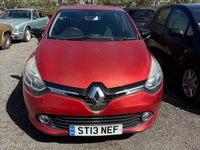 Used Renault Clio IV Dynamique 90 HP (66 kW) 2013 Red Hatchback