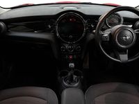 Used Mini Cooper Classic 134 HP (98 kW) 2022 Red Hatchback