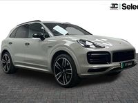 Used Porsche Cayenne Platinum Edition 456 HP (335 kW) 2022 Grey SUV