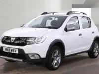 Used Dacia Sandero Lauréate 90 HP (66 kW) 2018 White Hatchback