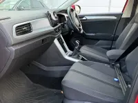 Used VW T-Roc Life 110 HP (80 kW) 2022 Kings red premium metallic SUV