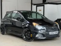 Usado Vauxhall Corsa 2013 Negro Utilitario