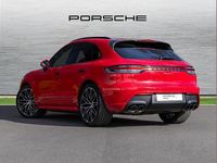 Used Porsche Macan 261 HP (191 kW) 2022 Red SUV