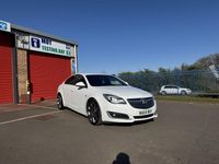 Używany Vauxhall Insignia SRi 140 KM (102 kW) 2014 Biały Hatchback