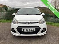 Usado Hyundai i10 SE 87 HP (63 kW) 2016 Branco Citadino