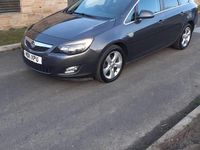 Used Vauxhall Astra SRi 160 HP (117 kW) 2011 Grey Estate