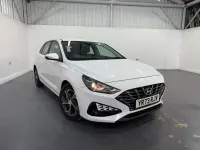 Used Hyundai i30 SE 120 HP (88 kW) 2023 White Hatchback