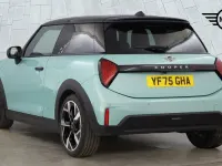 Used Mini Cooper S Hatch 201 HP (147 kW) 2025 Green Hatchback