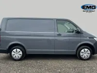 Begagnad VW Transporter Startline 150 HK (110 kW) 2021 Grå Van
